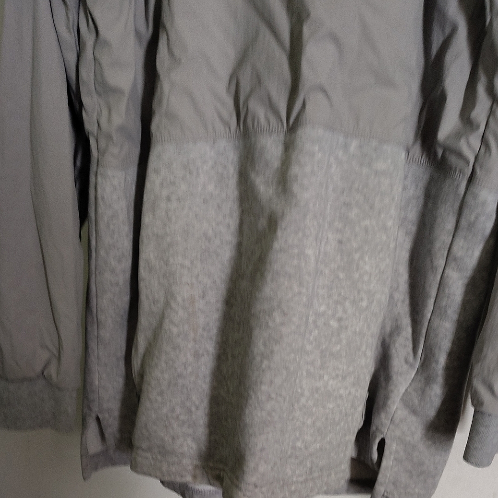Adidas Gray Lightweight Windbreaker Performance Jacket Size Medium - Picture 3 of 7